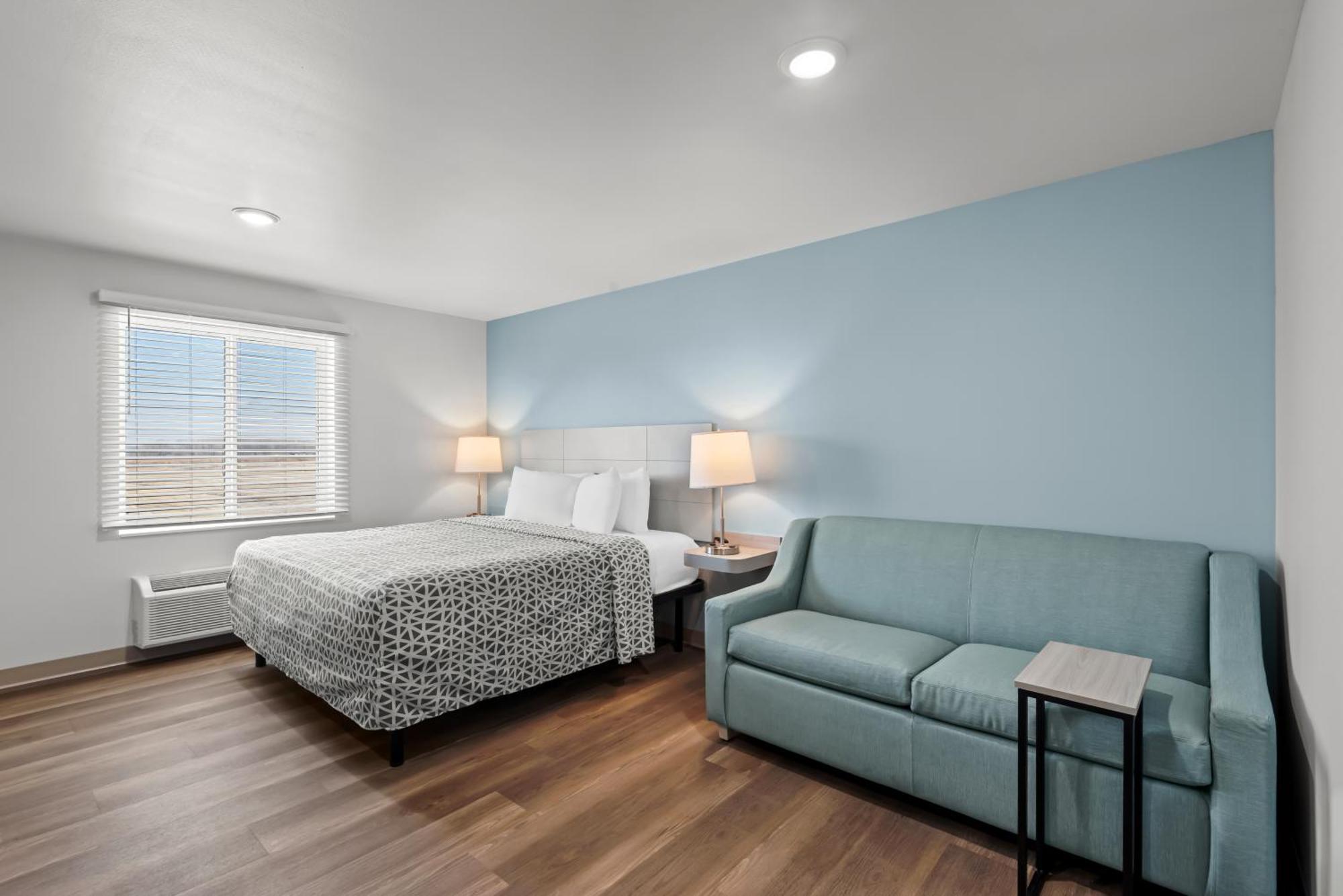 Woodspring Suites Coralville Iowa City Exterior foto